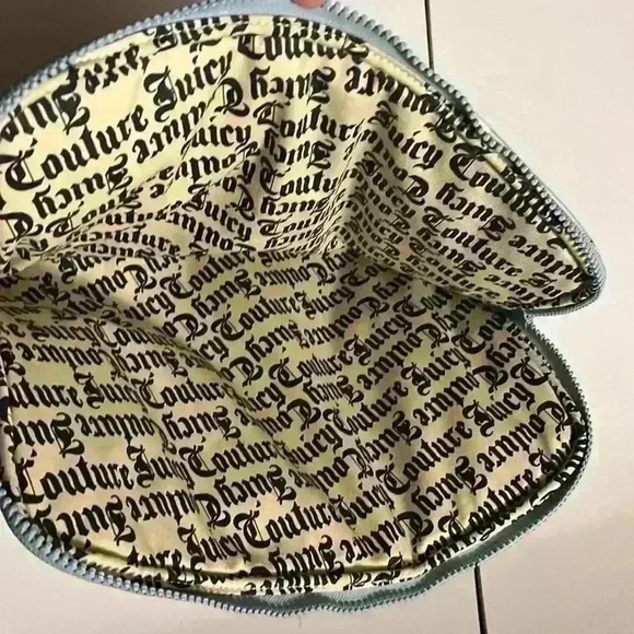 Juicy Couture, soft laptop bag, blue floral print - Picture 3 of 3